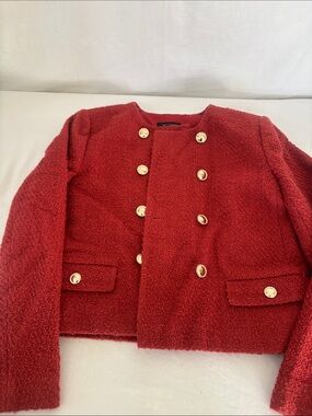 Ann Taylor Red Bouclé Double-Breasted Blazer with Gold Buttons. Size 4